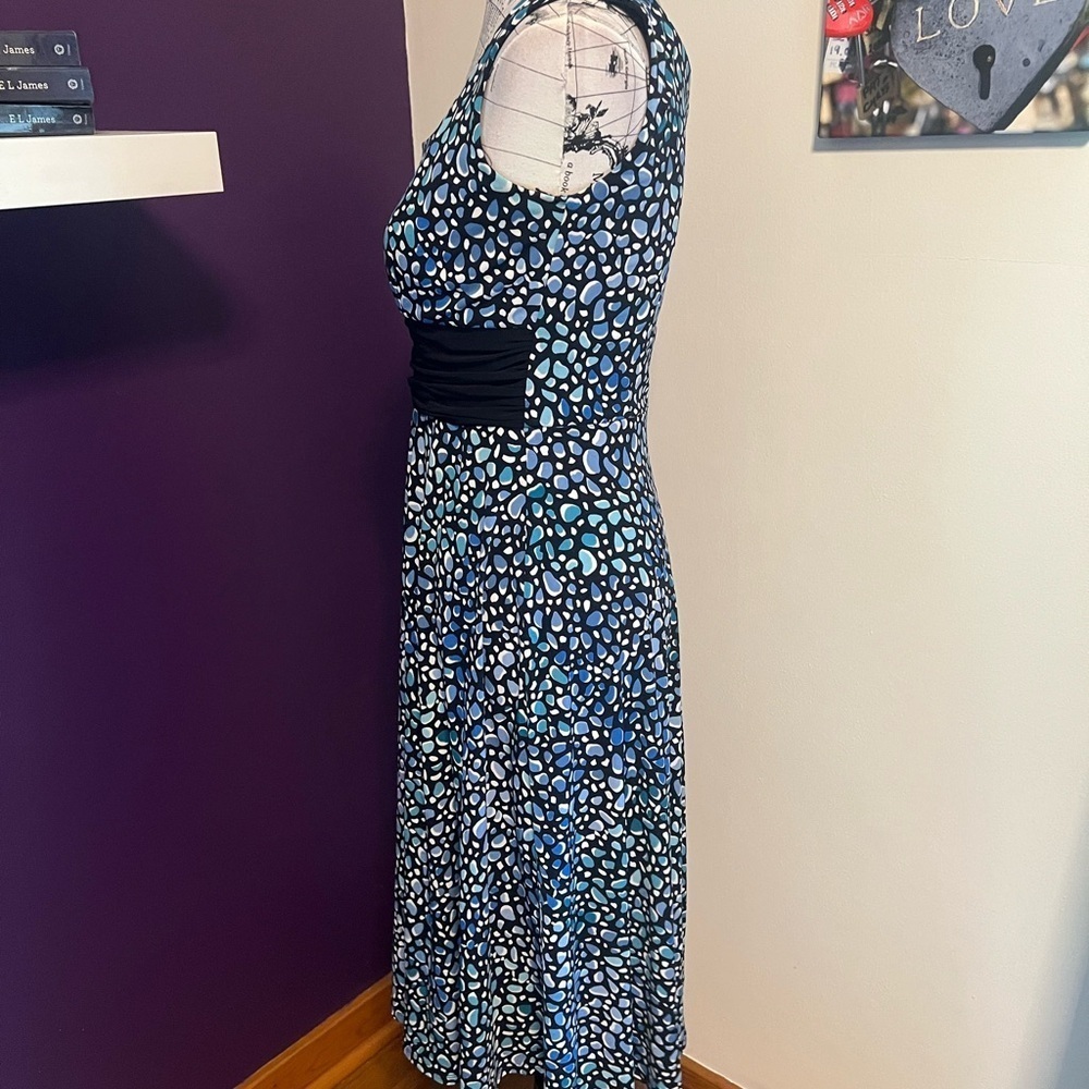 7 for $30 Perceptions Sleeveless Summer Dress - Picture 4 of 9